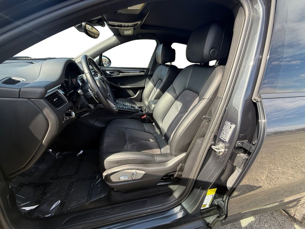 Used 2018 Porsche Macan image 10