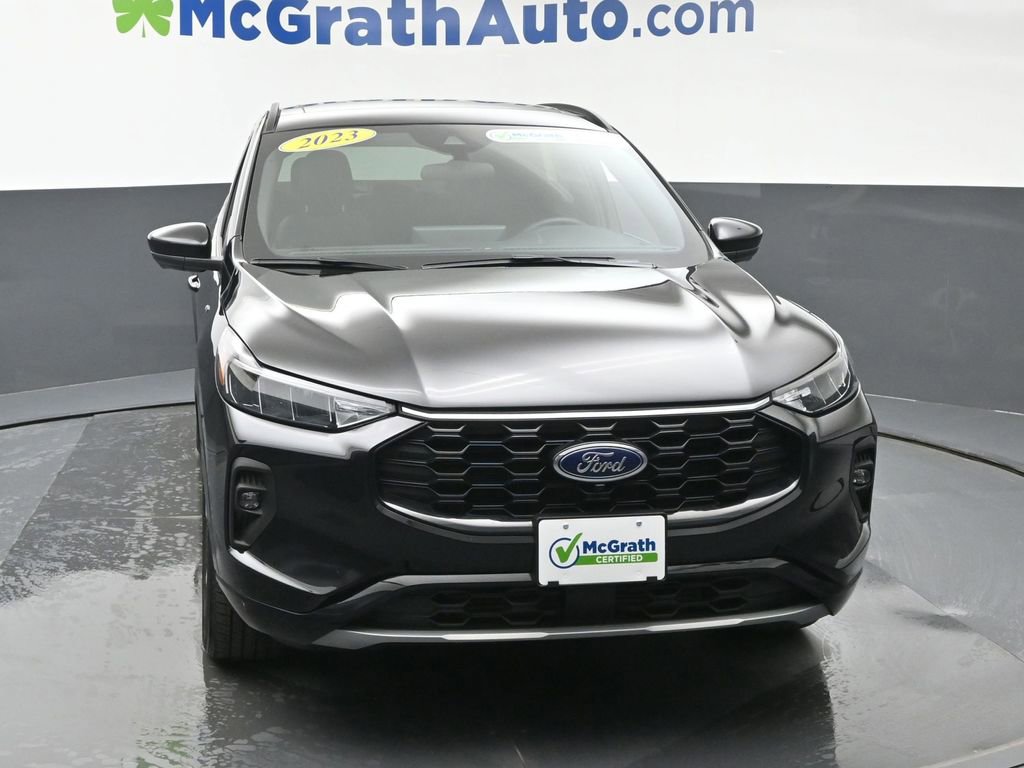 Used 2023 Ford Escape ST-Line Select w/ Tech Pack #2 AWD/4WD image 4