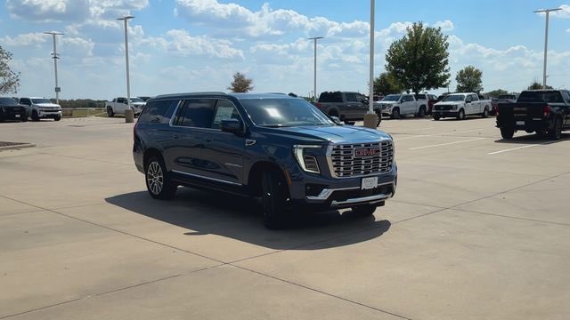 New 2026 GMC Yukon XL Denali image 2