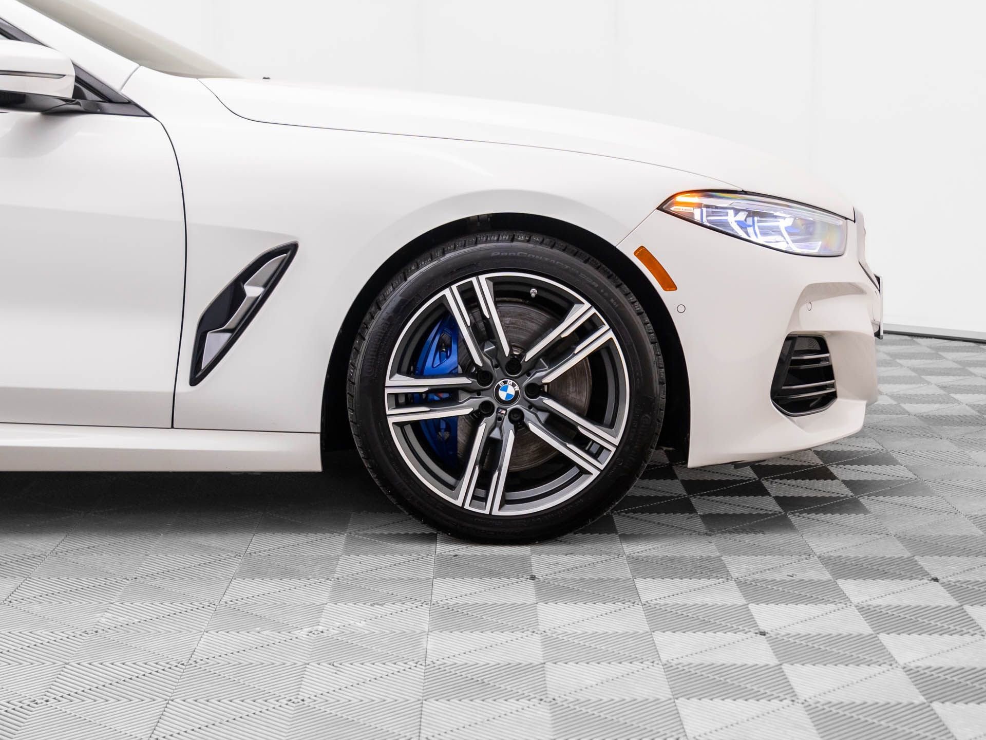 Used 2024 BMW 840i xDrive Coupe w/ Driving Assistance Package image 34