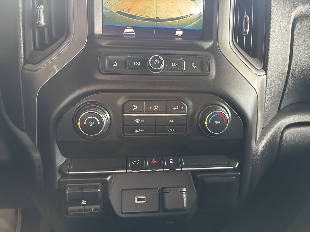 Used 2020 Chevrolet Silverado 2500 Custom w/ Custom Value Package image 17