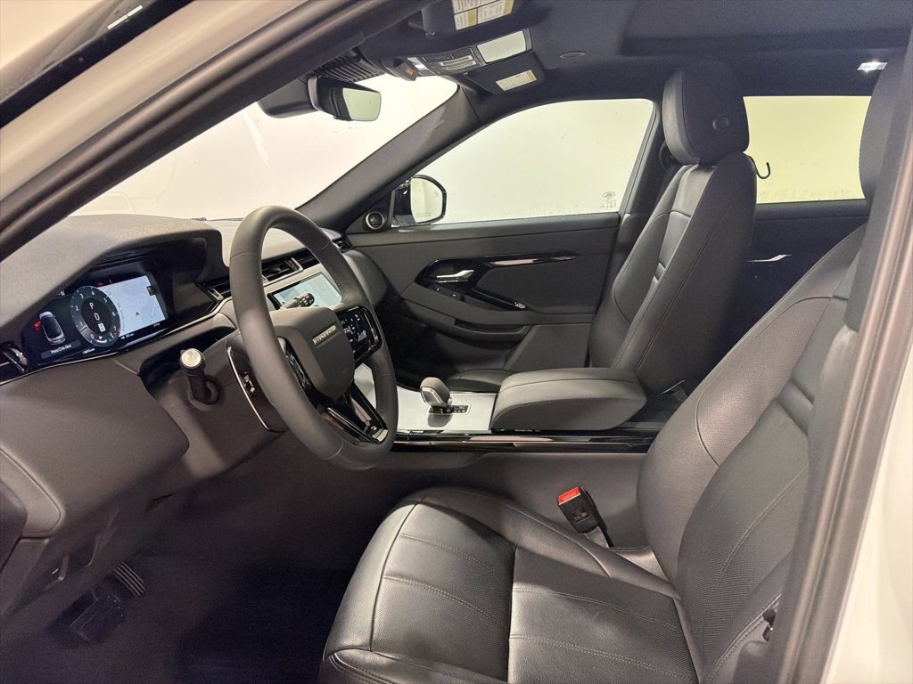 Used 2024 Land Rover Range Rover Evoque S image 11