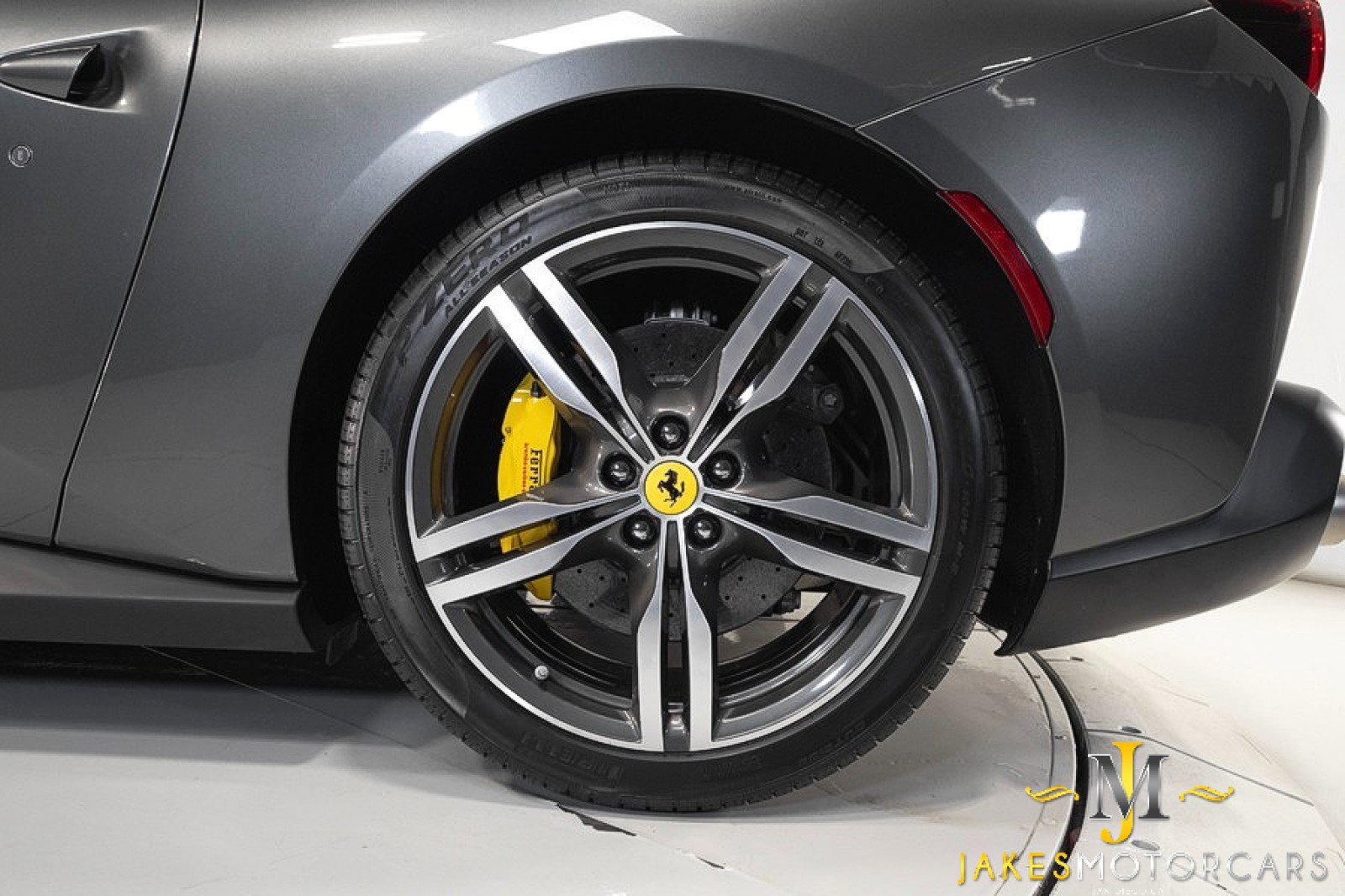 Used 2020 Ferrari Portofino RWD image 64