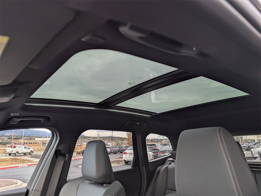 Certified 2025 BMW X1 xDrive28i w/ Technology Package image 12