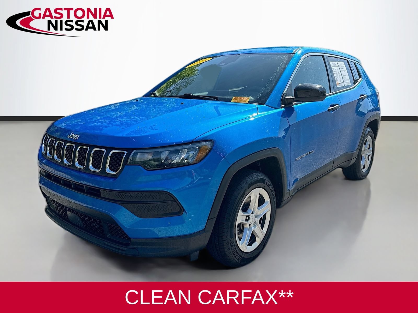 Used 2023 Jeep Compass Sport AWD/4WD image 3