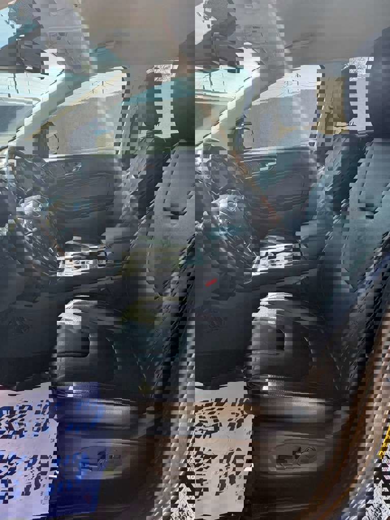 Used 2022 Ford Edge Titanium image 9