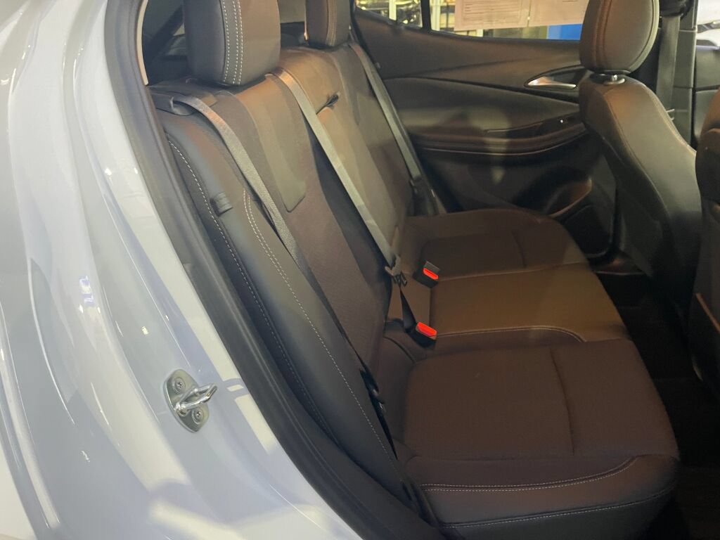 Used 2020 Buick Encore GX Select AWD/4WD image 26
