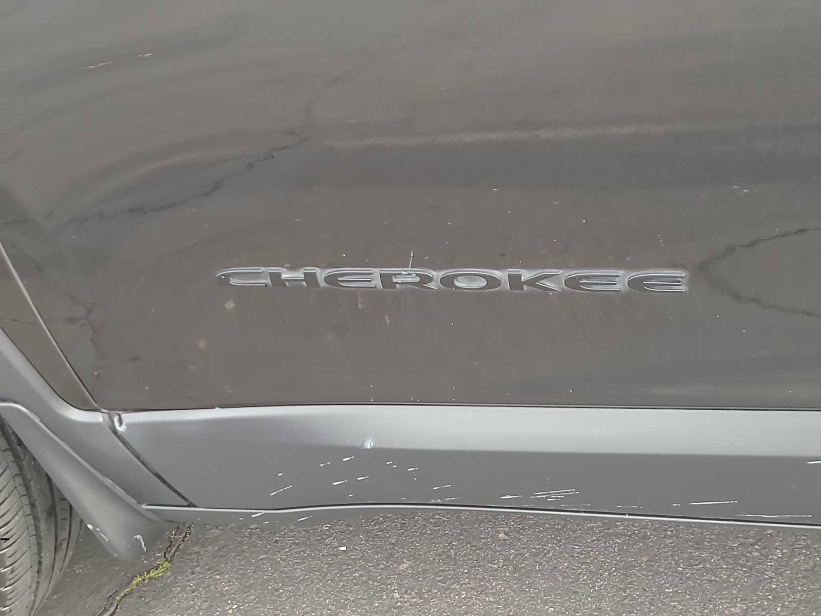 Used 2016 Jeep Cherokee Latitude image 15