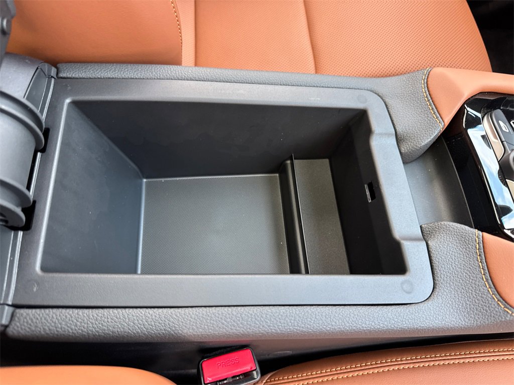 New 2025 VinFast VF 8 Plus image 15