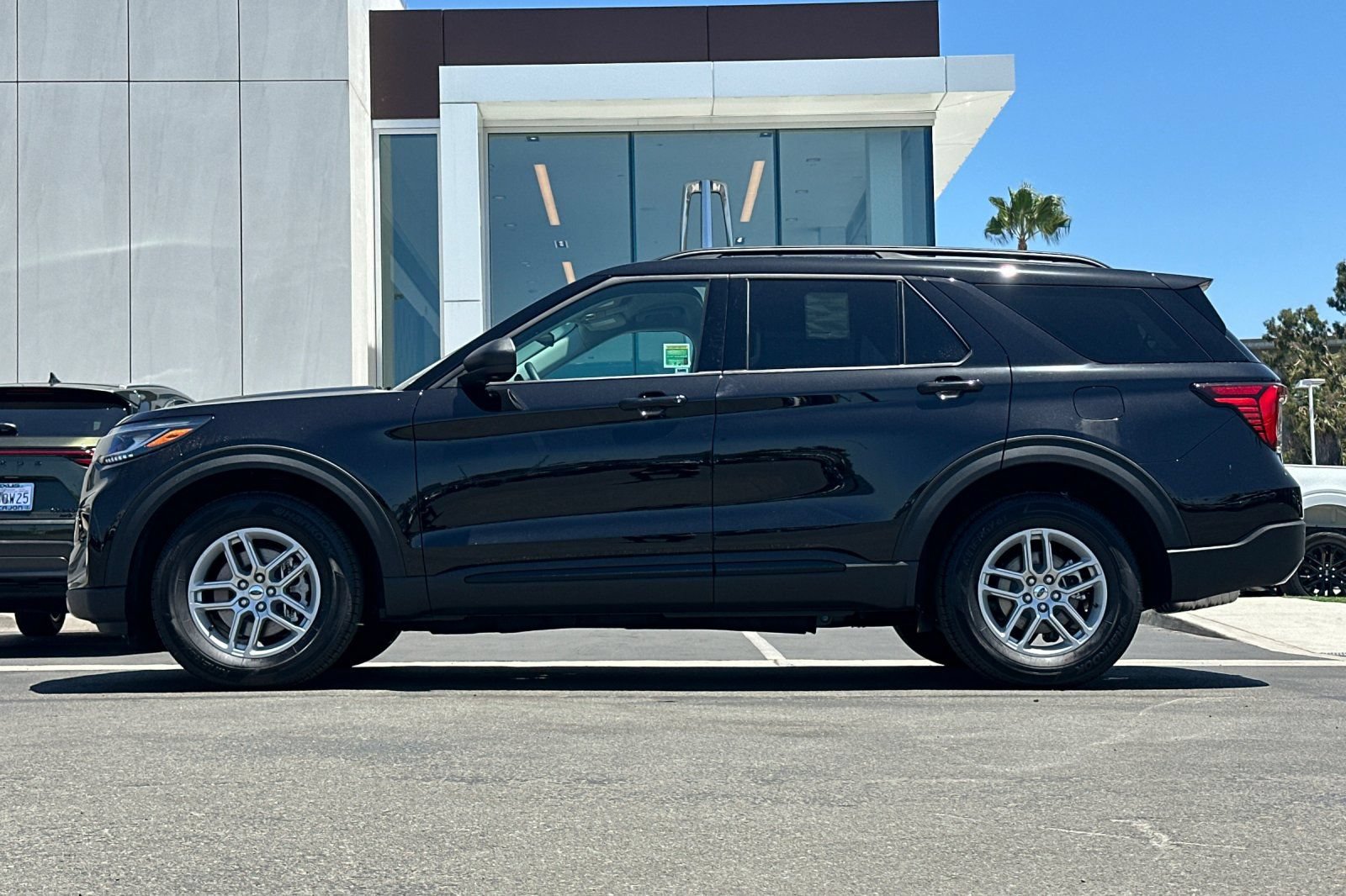New 2026 Ford Explorer Active w/ Active Comfort Package RWD image 6