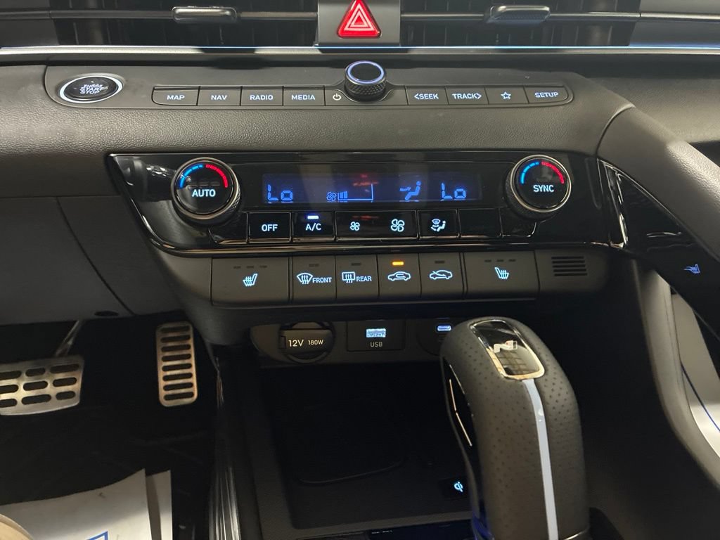 New 2026 Hyundai Elantra N FWD image 18