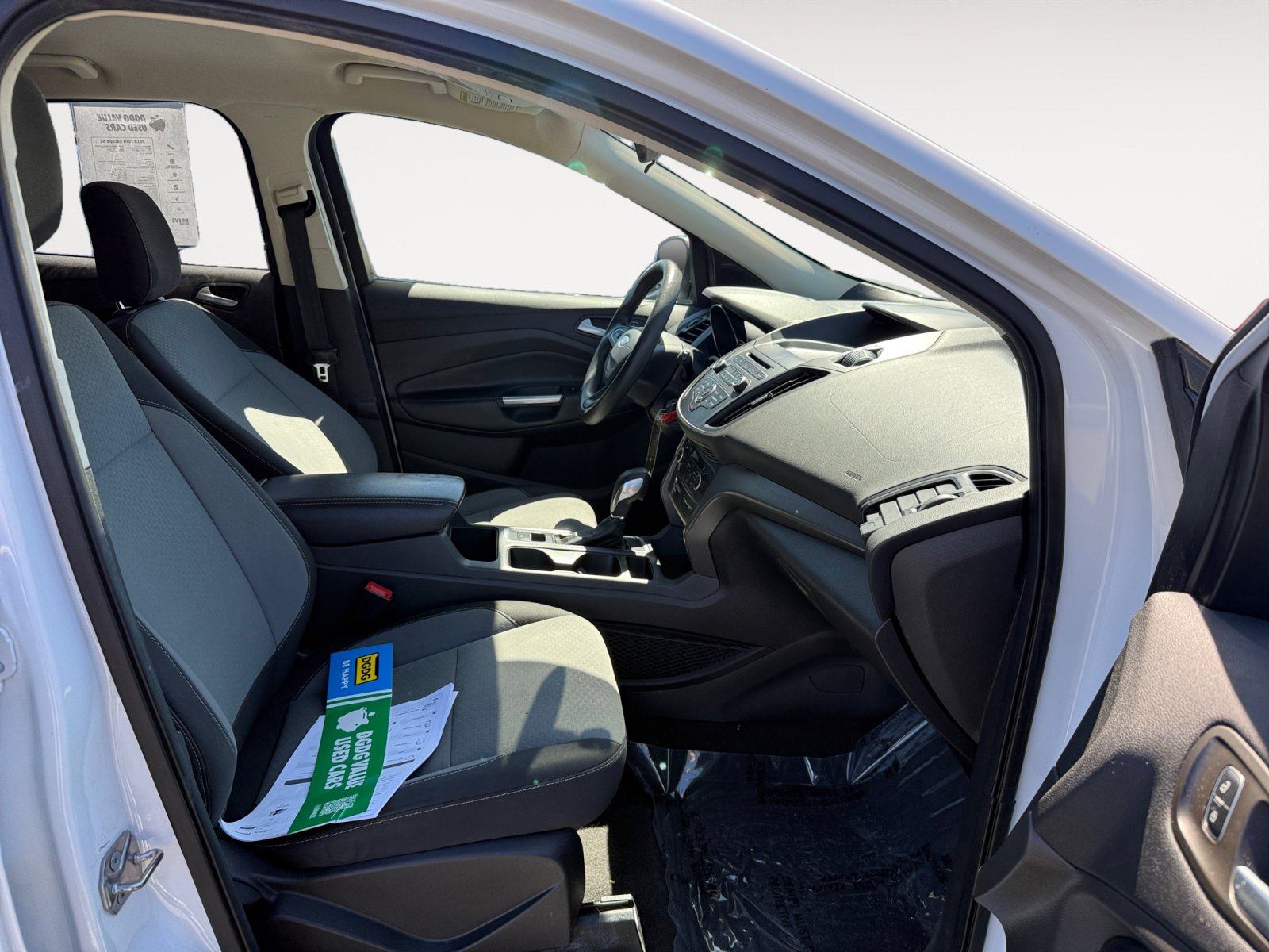 Used 2018 Ford Escape SE FWD image 19