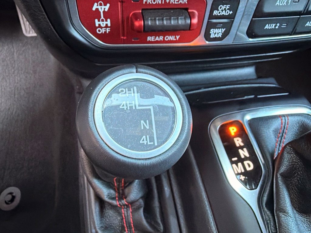 Used 2022 Jeep Gladiator Rubicon w/ LED Lighting Group AWD/4WD image 27