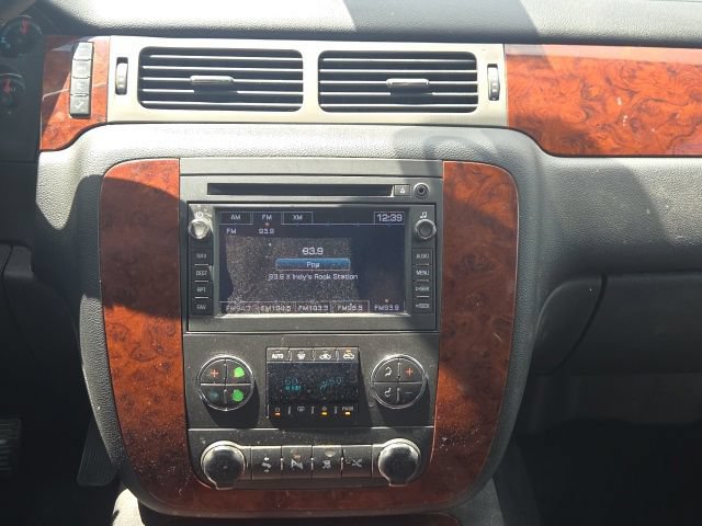Used 2010 Chevrolet Avalanche LTZ AWD/4WD image 23