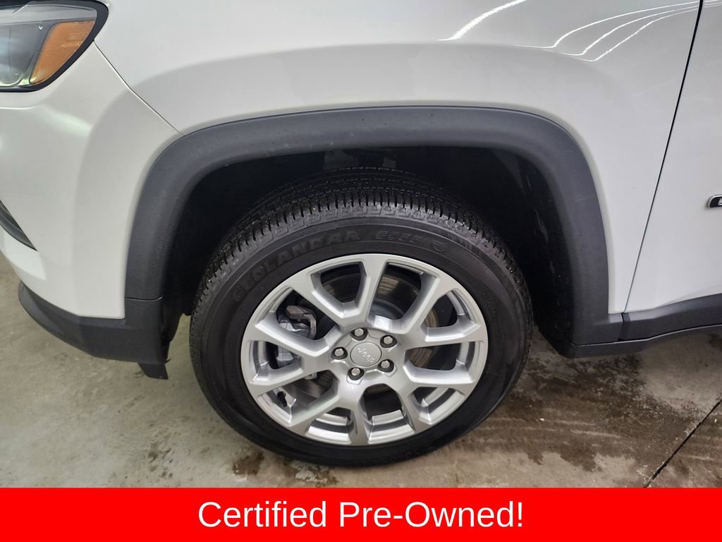 Used 2024 Jeep Compass Latitude image 38