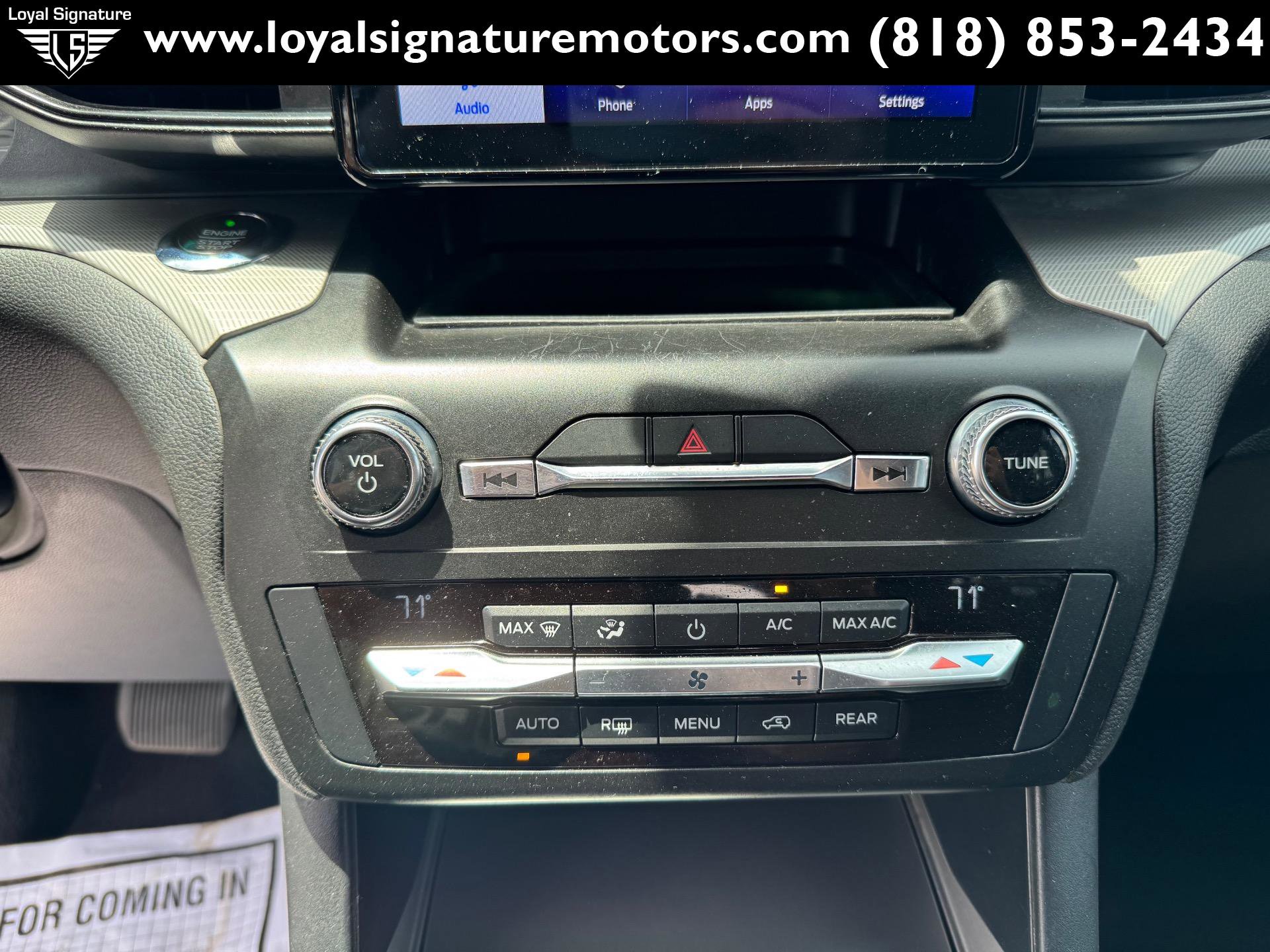 Used 2020 Ford Explorer XLT image 27