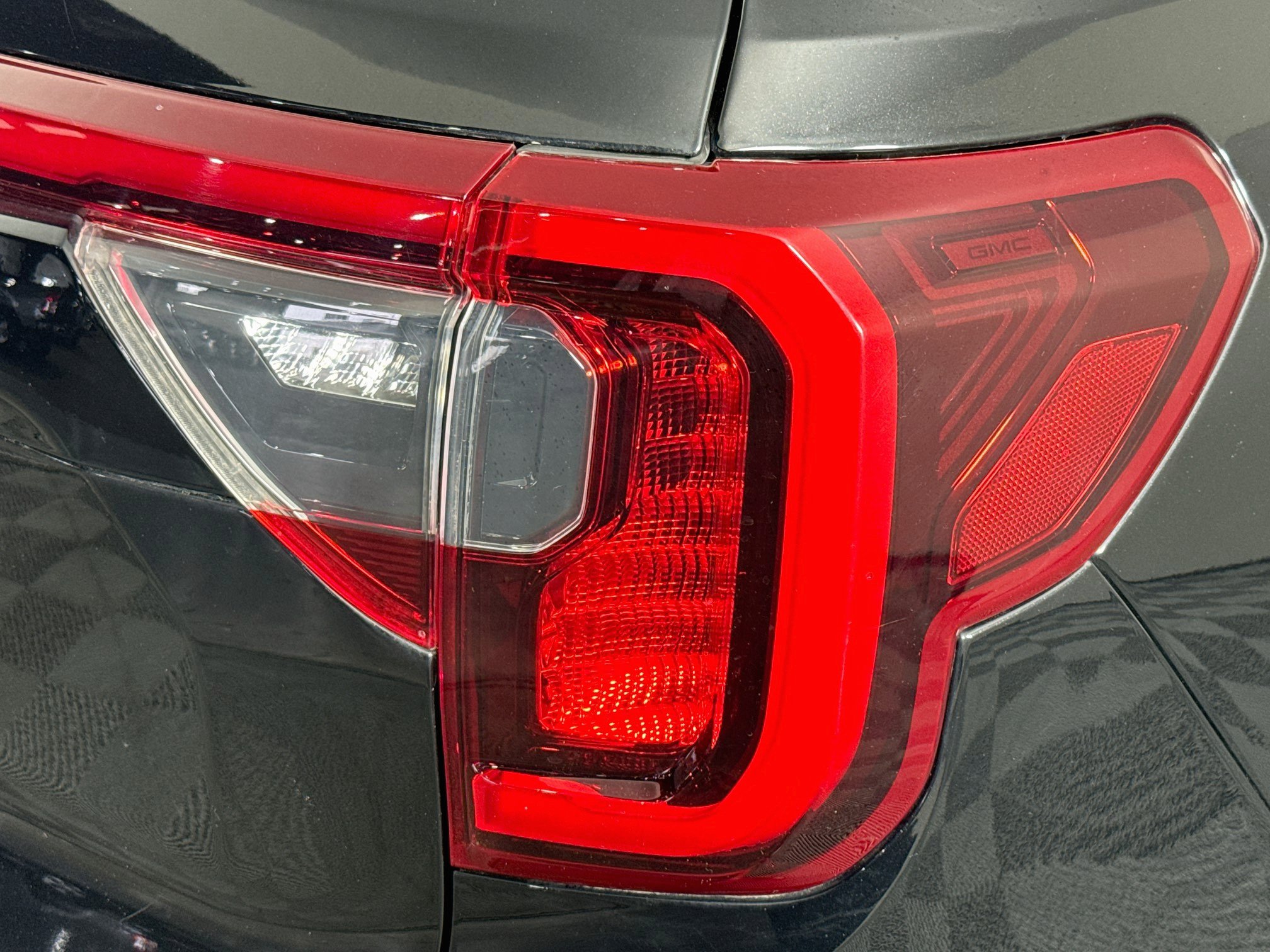 Used 2021 GMC Acadia SLE w/ Elevation Edition FWD image 53