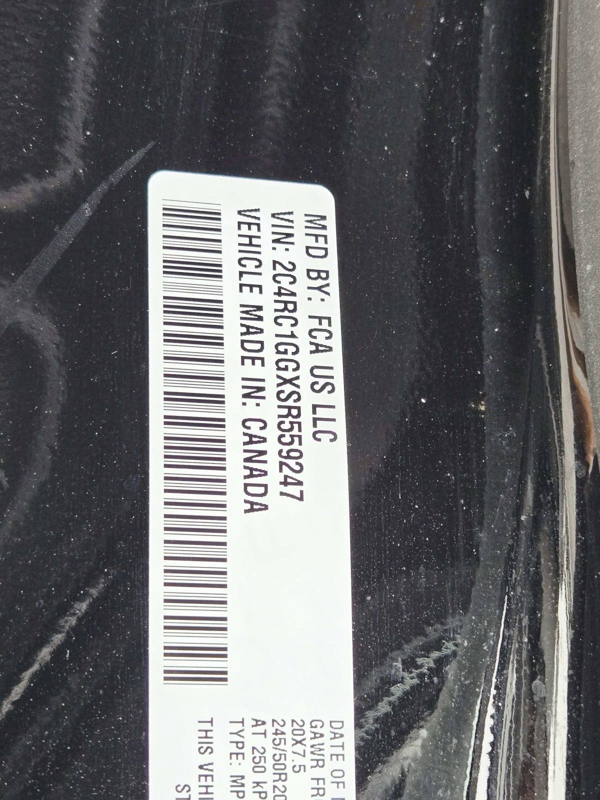Used 2025 Chrysler Pacifica Limited FWD image 43