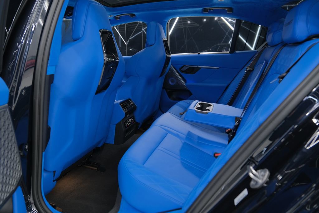 Used 2025 BMW M5 image 55