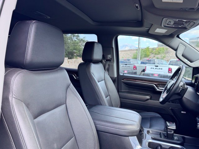 Used 2024 GMC Sierra 1500 Elevation w/ Elevation Premium Package AWD/4WD image 14