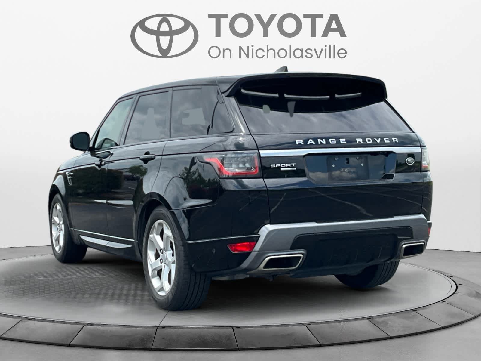 Used 2018 Land Rover Range Rover Sport HSE AWD/4WD image 3