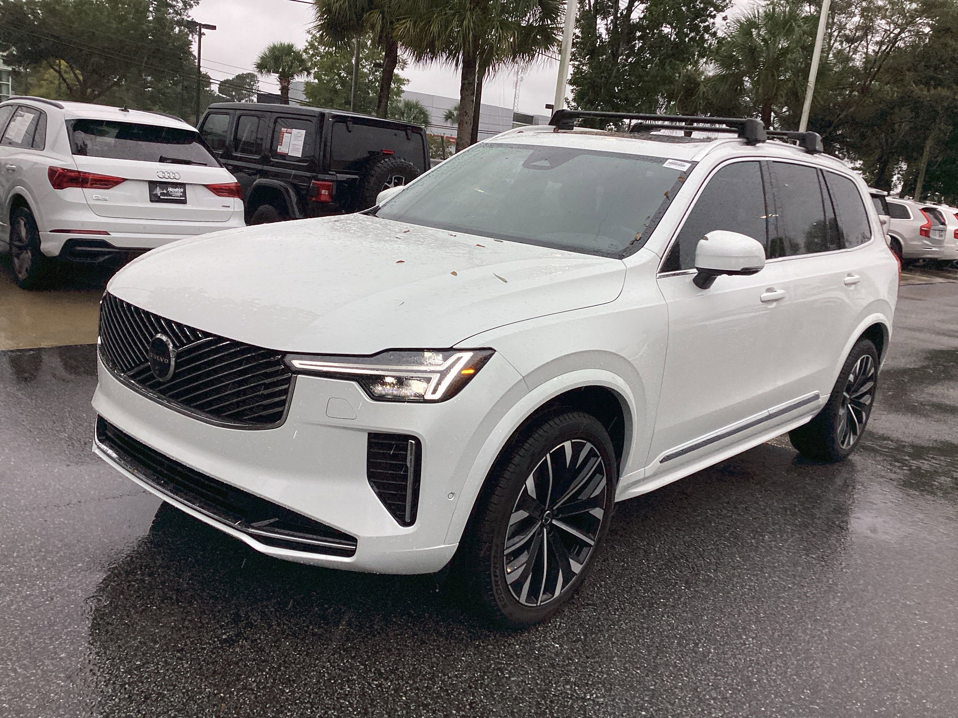 New 2026 Volvo XC90 B6 Plus w/ Protection Package Premier image 5