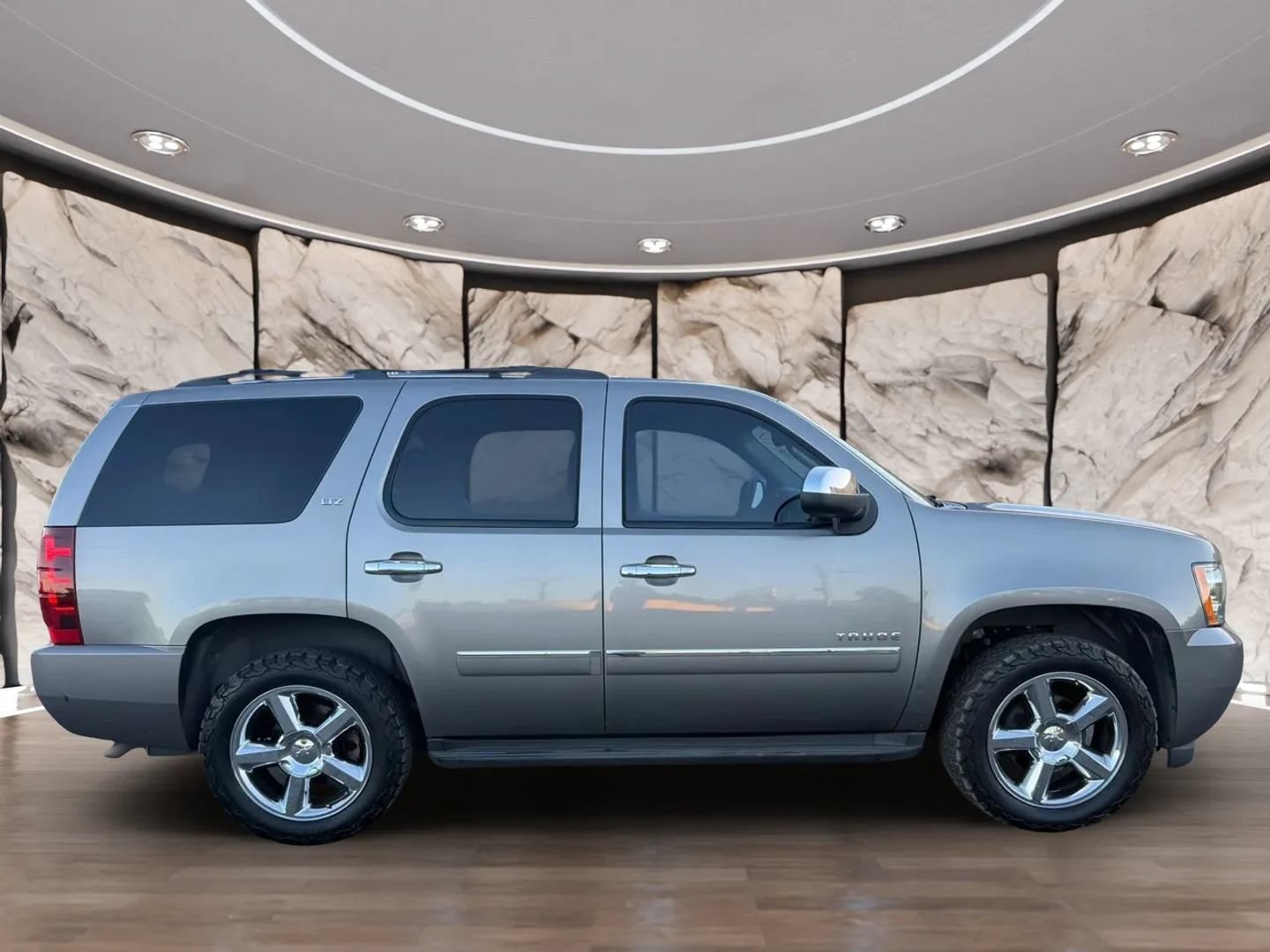 Used 2012 Chevrolet Tahoe LTZ AWD/4WD image 4