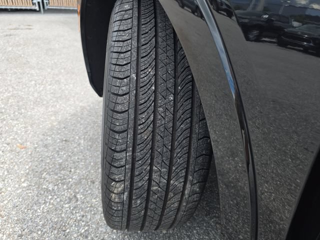 Certified 2025 Buick Envista Avenir FWD image 32