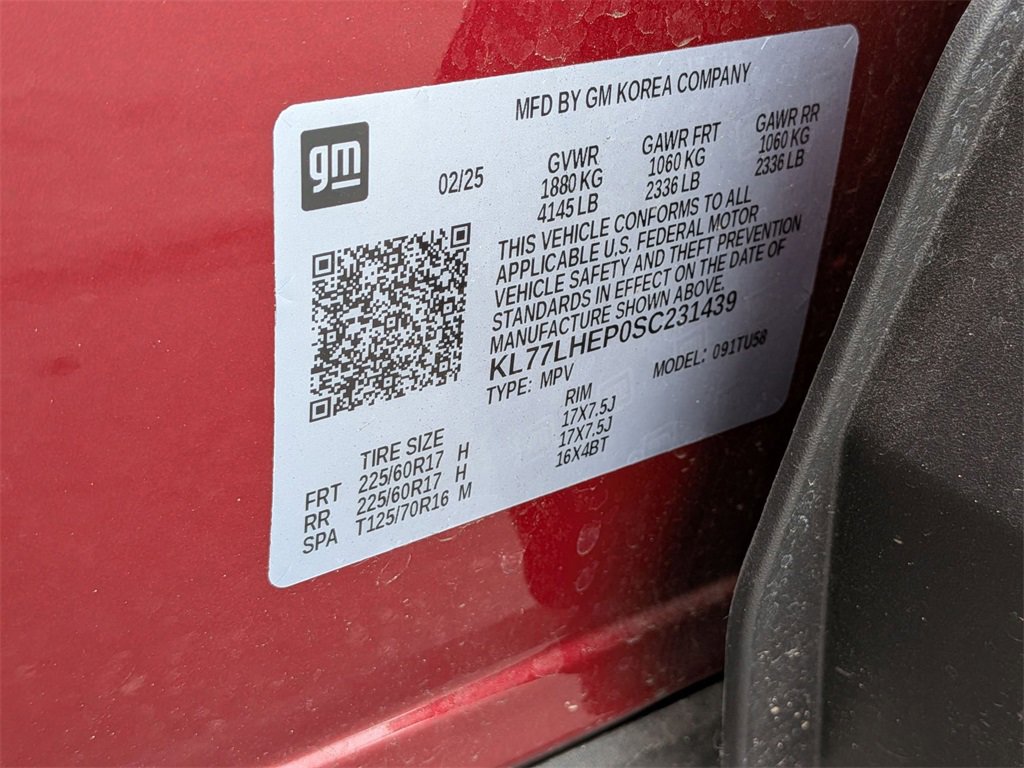 Used 2025 Chevrolet Trax LT w/ LT Convenience Package image 29