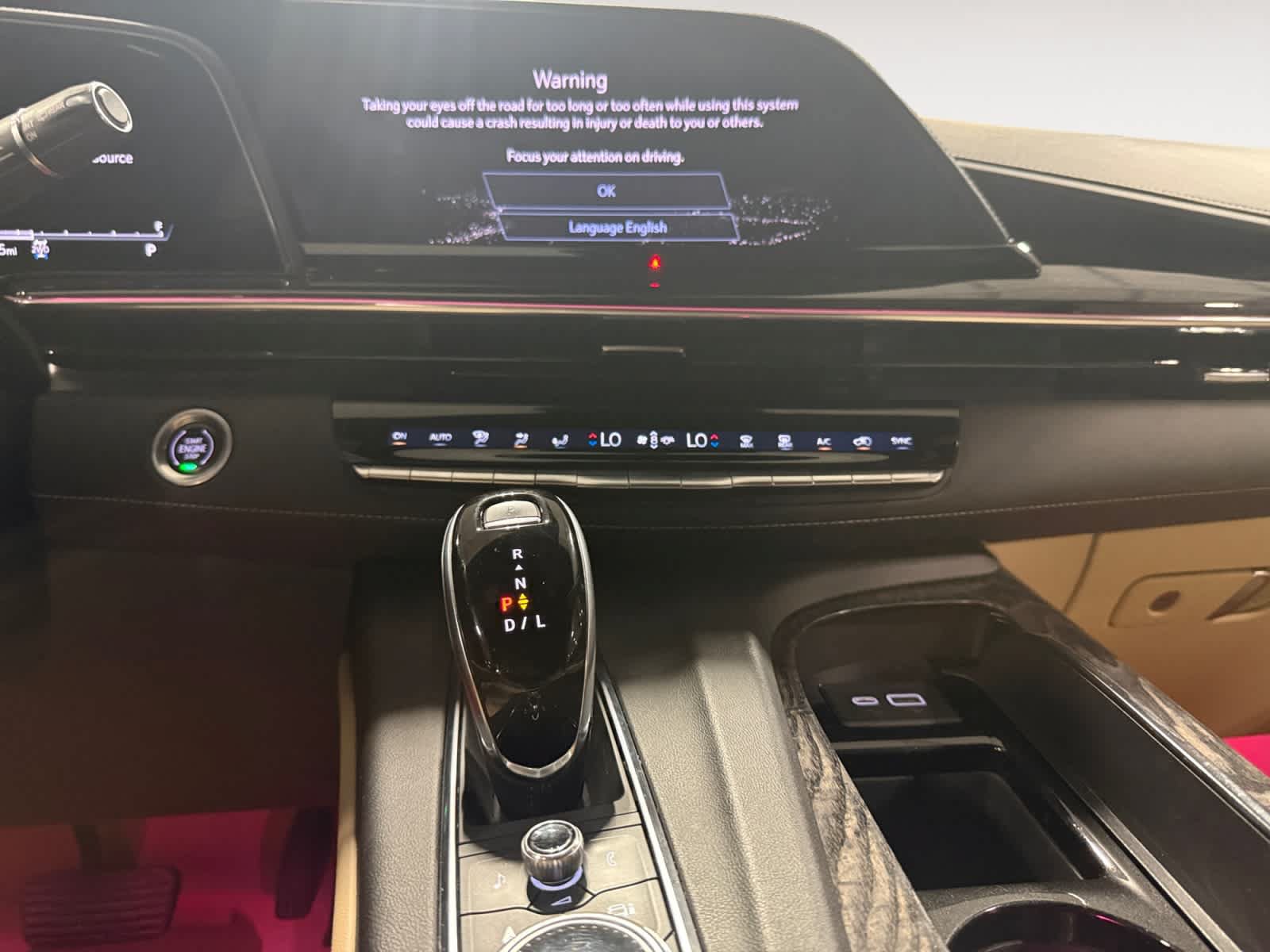 Used 2021 Cadillac Escalade ESV Premium Luxury w/ Driver Assist Tech Package AWD/4WD image 12