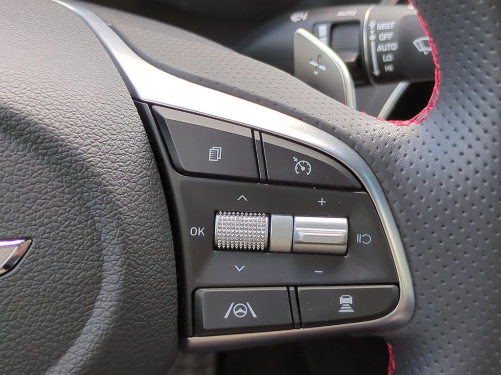 Used 2023 Genesis G70 2.0T w/ Sport Prestige Package image 13