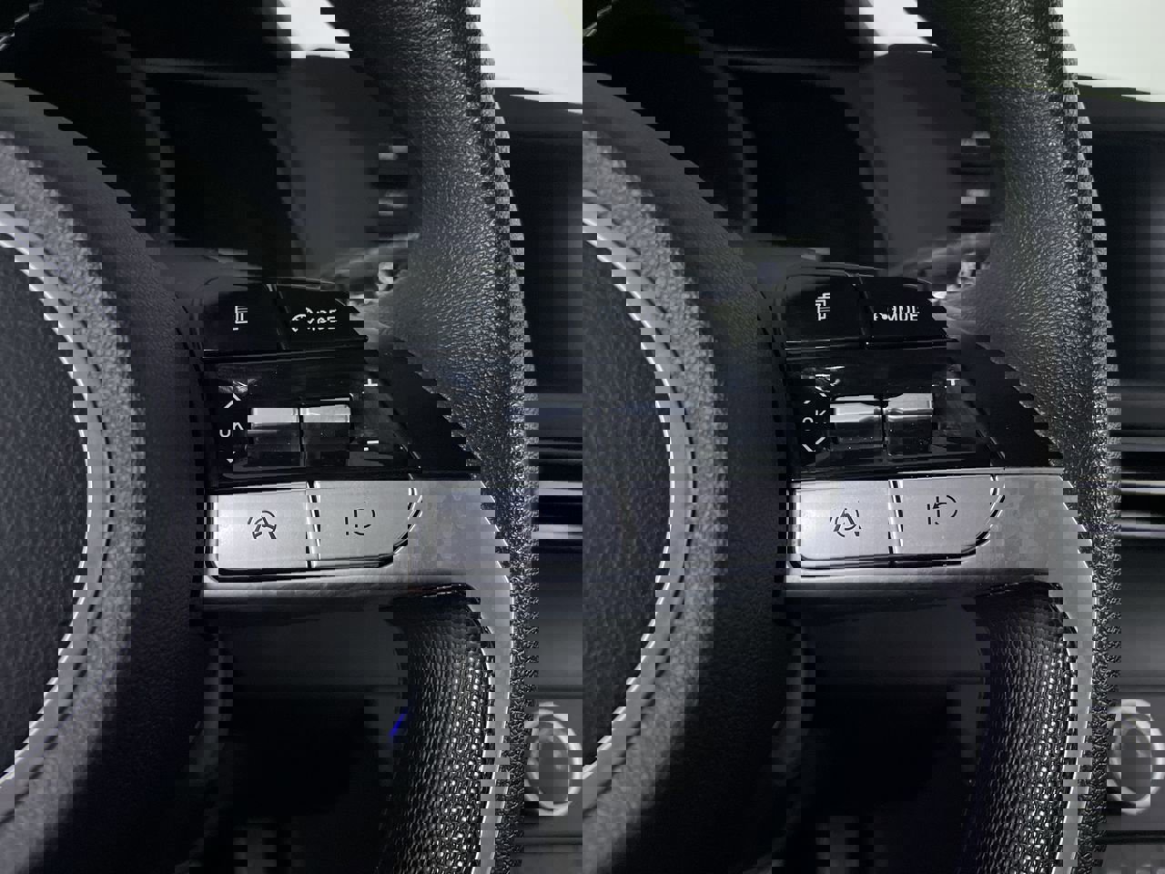 Used 2021 Hyundai Elantra SE image 25