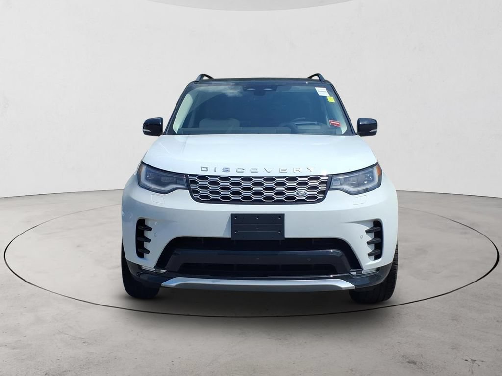 New 2026 Land Rover Discovery Limited Edition AWD/4WD image 2