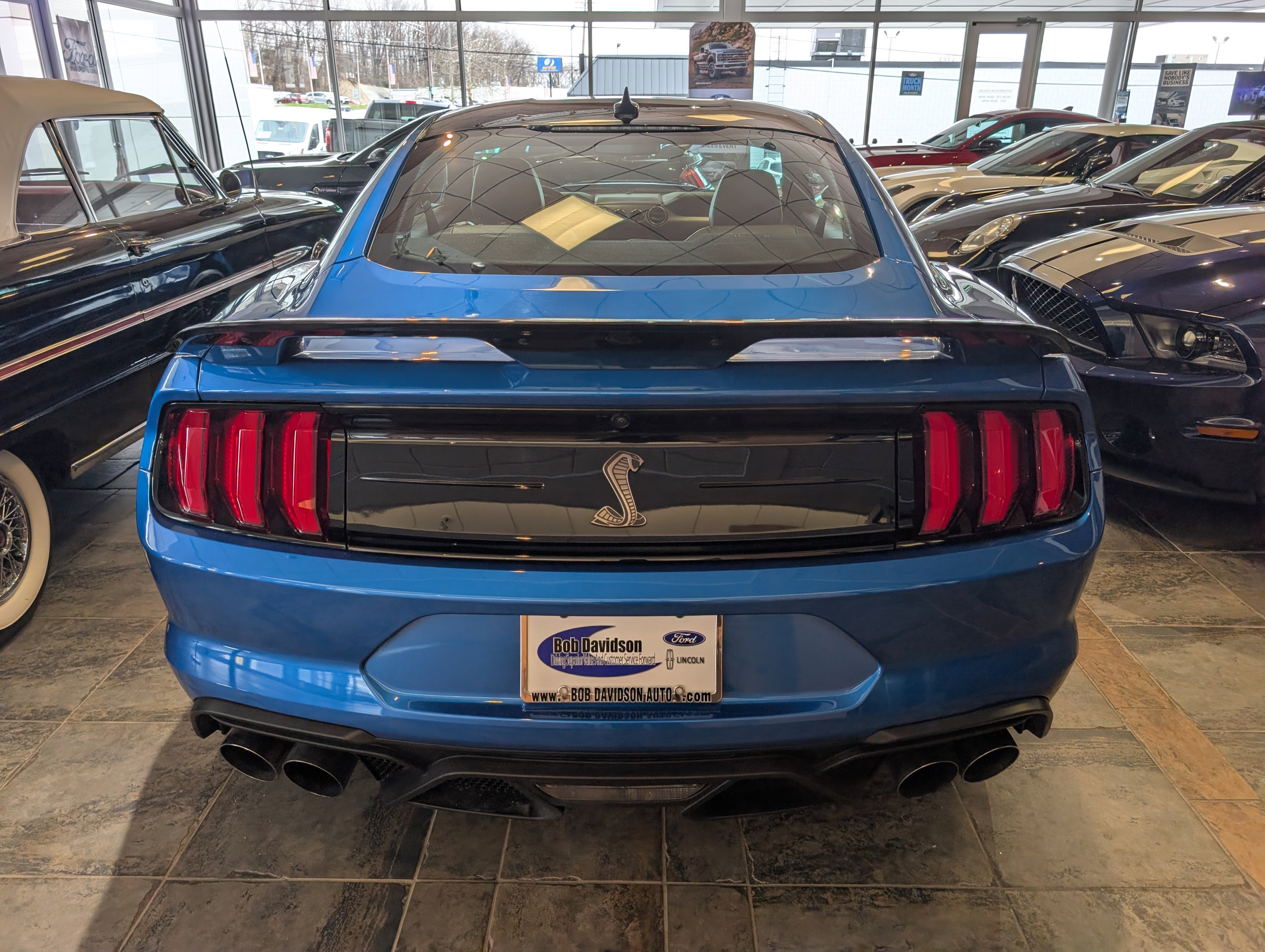 Certified 2021 Ford Mustang Shelby GT500 w/ Technology Package RWD image 5