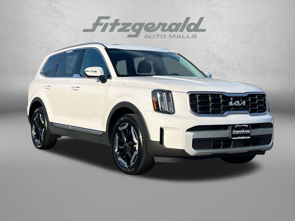 Used 2025 Kia Telluride S image 1