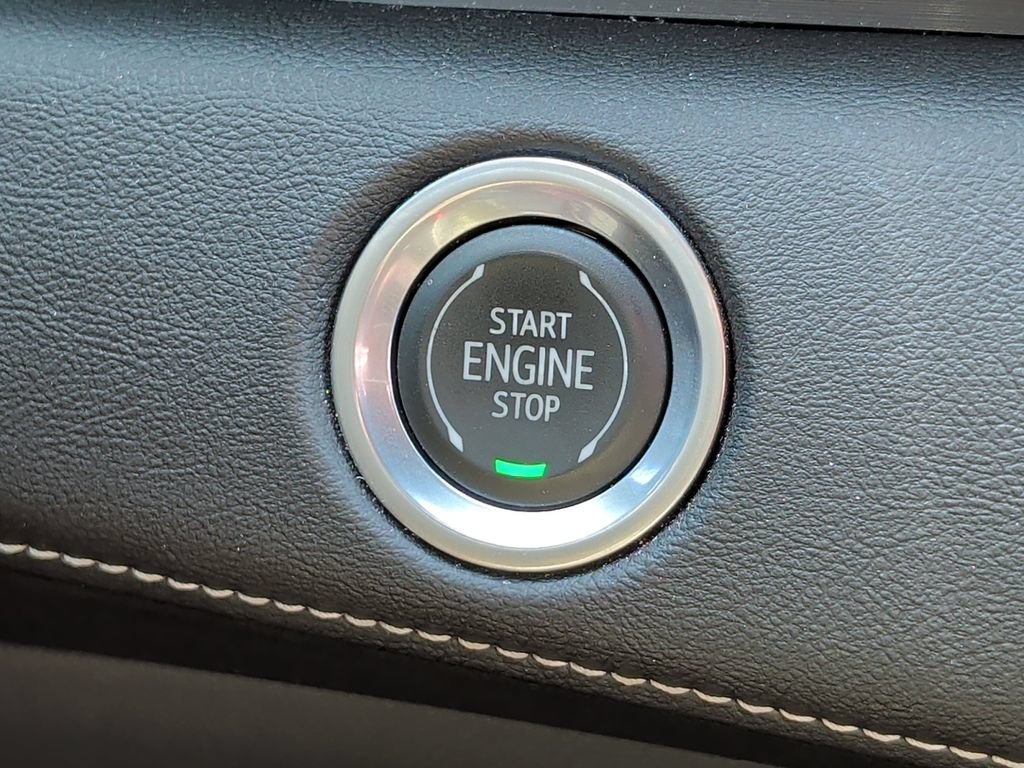 Used 2023 Cadillac Escalade Premium Luxury AWD/4WD image 26