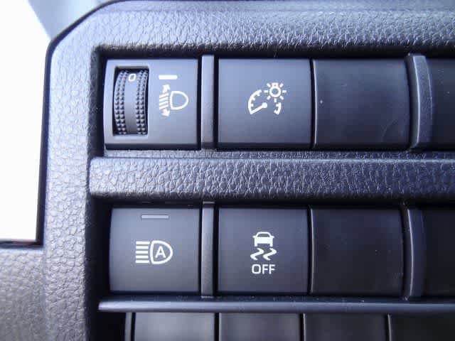 Used 2024 Toyota Tacoma SR5 AWD/4WD image 18