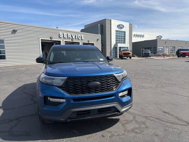 Used 2020 Ford Explorer ST w/ Premium Technology Package AWD/4WD image 4