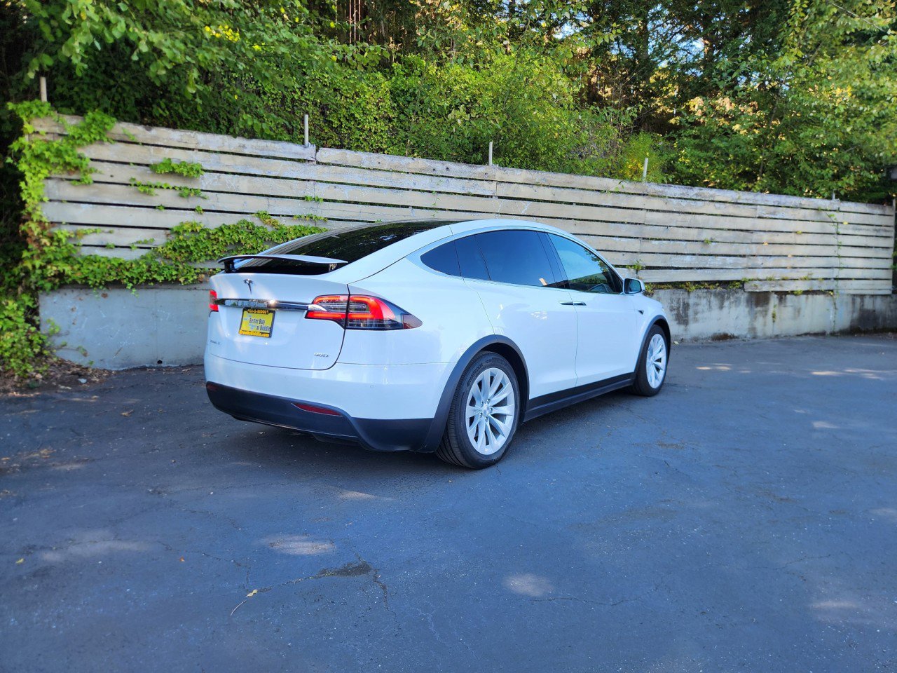 Used 2016 Tesla Model X 90D image 24