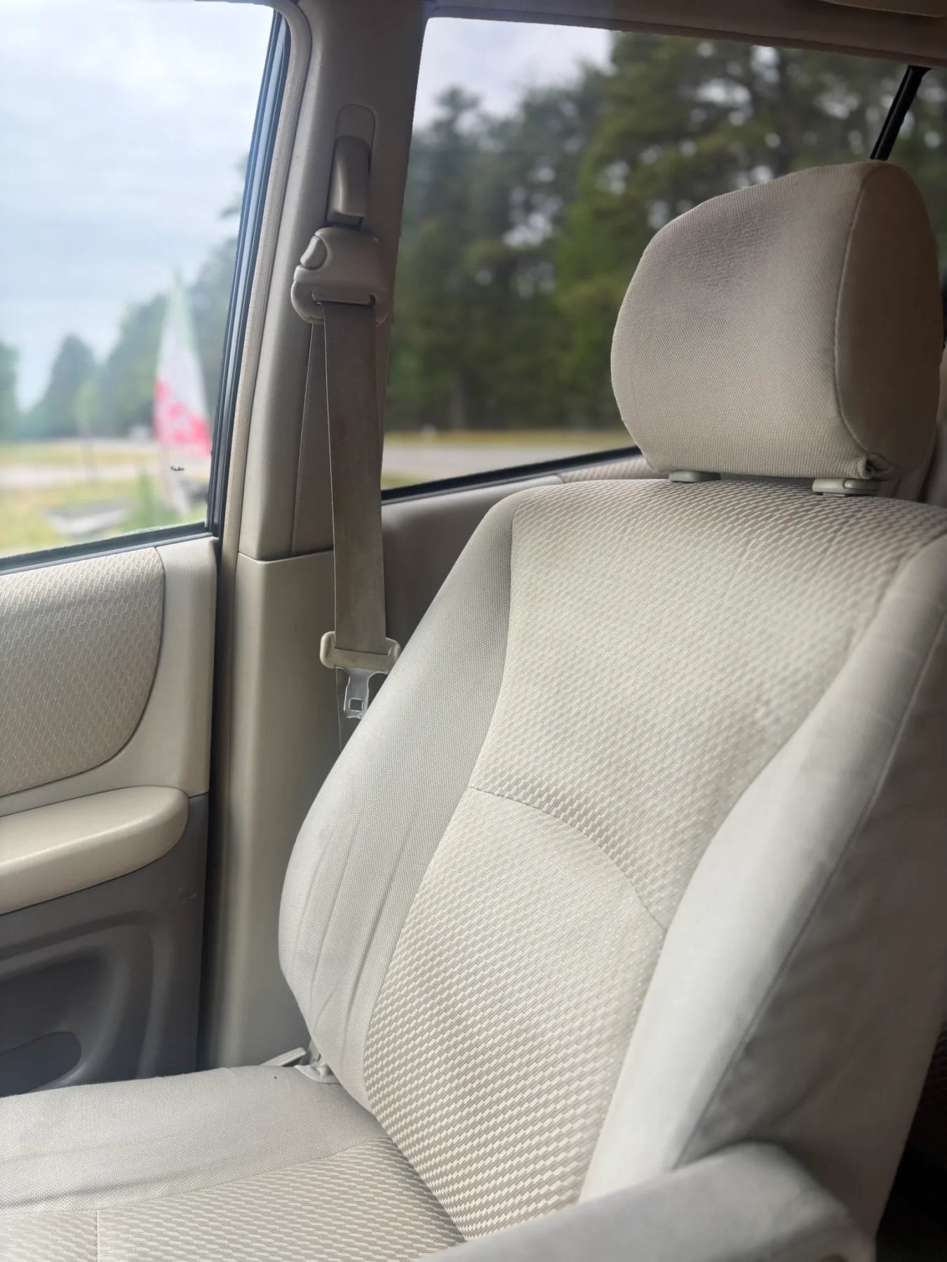 Used 2004 Toyota Highlander 2WD image 16