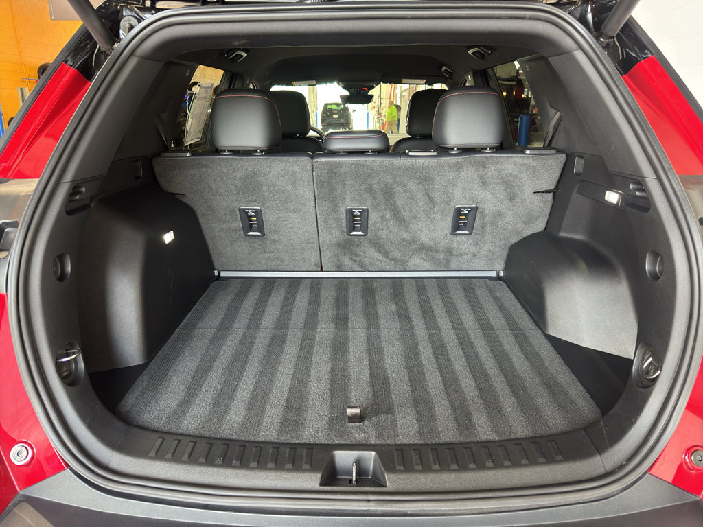 Used 2025 Chevrolet Equinox RS w/ Safety and Technology Package FWD image 20