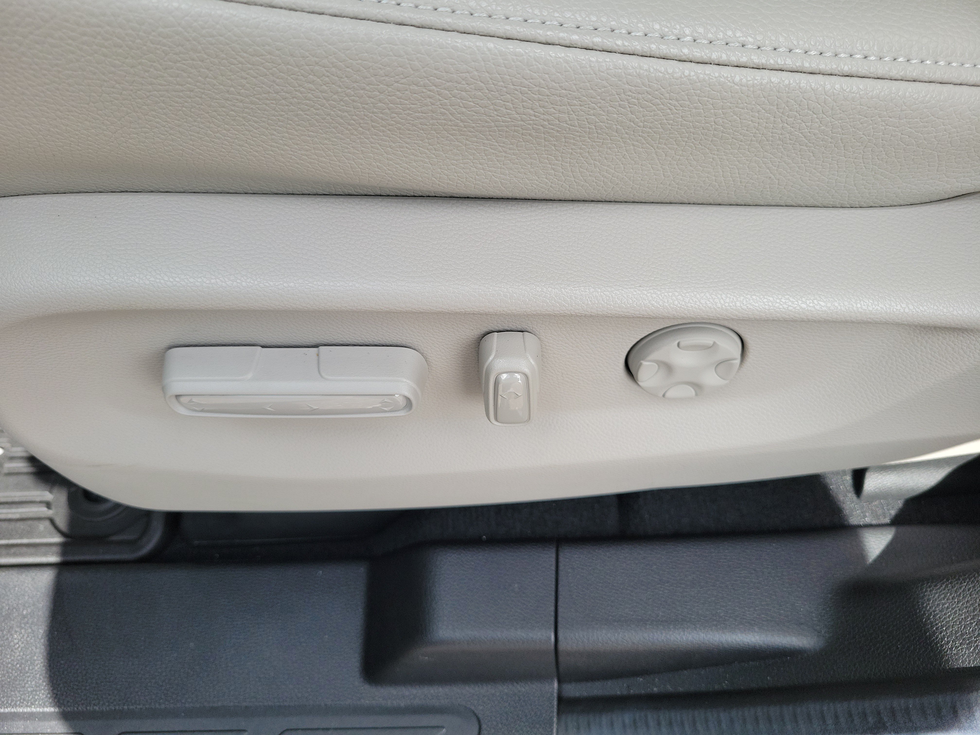 Certified 2026 Honda Odyssey EX-L image 27