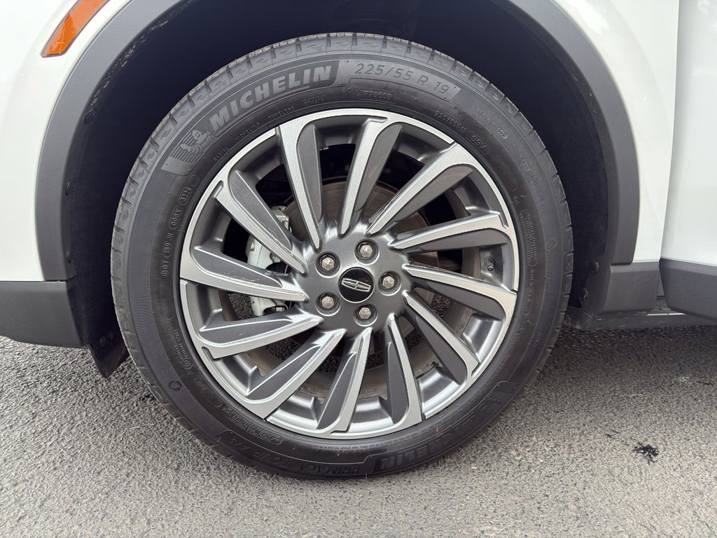 Used 2025 Lincoln Corsair Reserve w/ Equipment Group 202A image 20