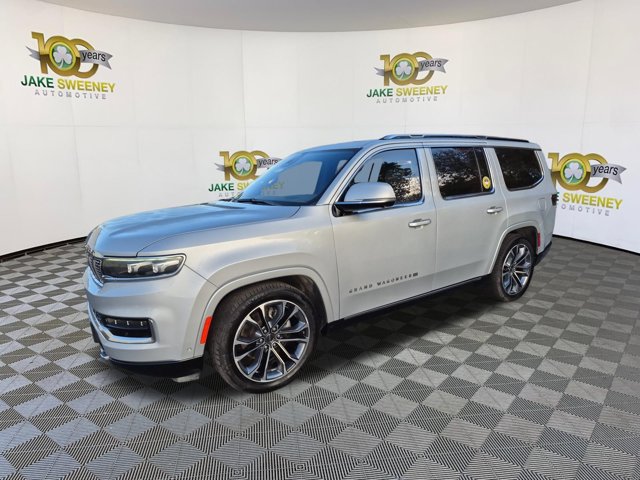 Used 2022 Jeep Grand Wagoneer Series III w/ Rear Seat Video Group 1 AWD/4WD image 4