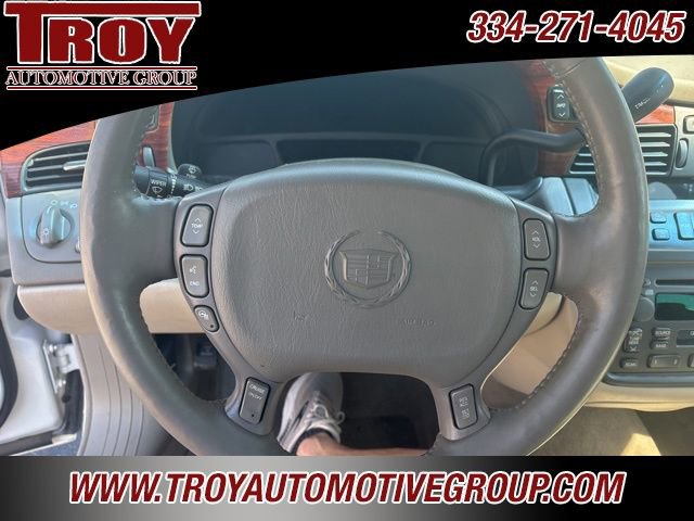 Used 2004 Cadillac De Ville w/ Equipment Group FWD image 27