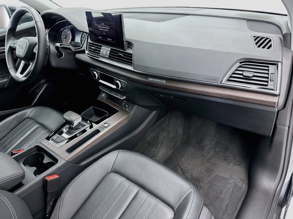Used 2023 Audi Q5 2.0T Premium w/ Convenience Package AWD/4WD image 15