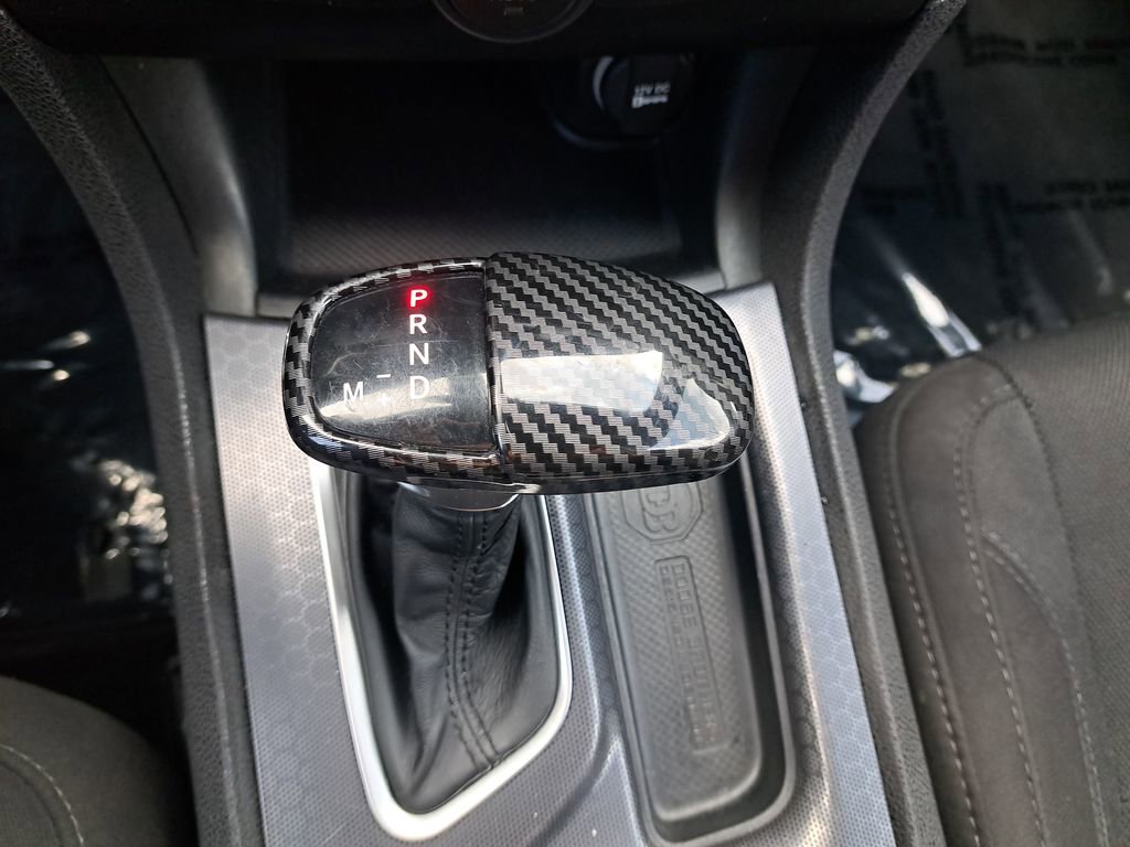 Used 2015 Dodge Charger SXT image 23