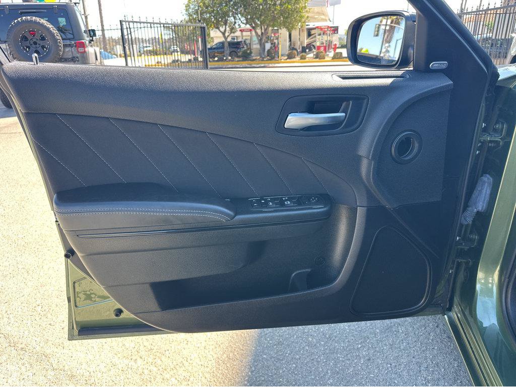 Used 2023 Dodge Charger SXT w/ Blacktop Package RWD image 15