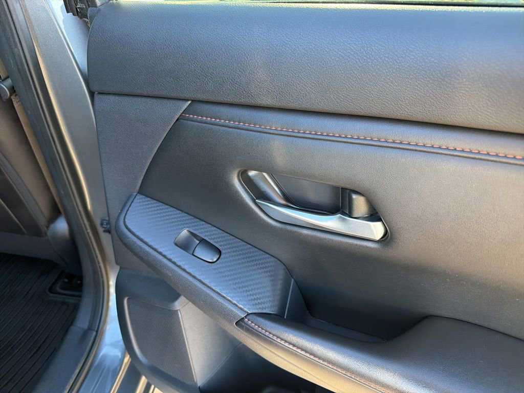 Used 2021 Nissan Sentra SR w/ SR Premium Package image 28