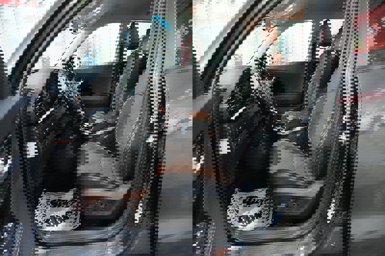 Used 2022 Kia Niro EX w/ Cold Weather Package image 16